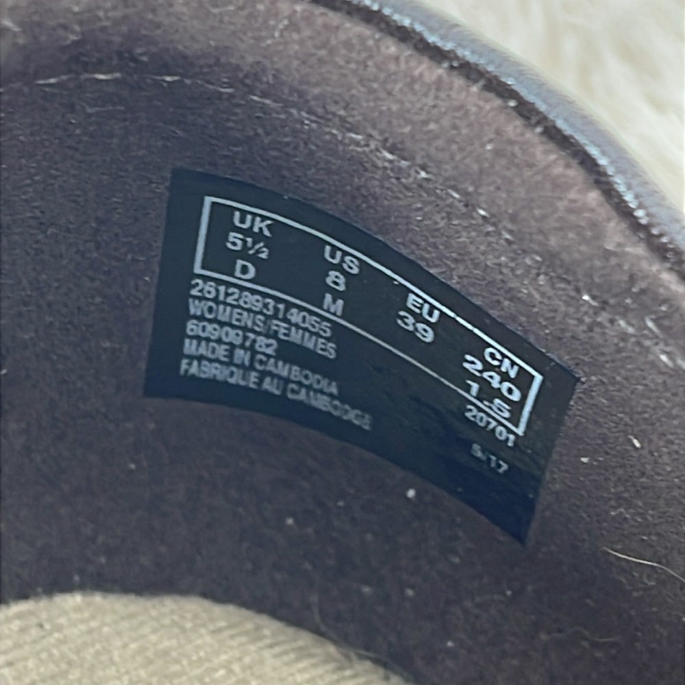 Clarks Womens size 8 Brown Leather Slip on Shoes - Picture 8 of 9